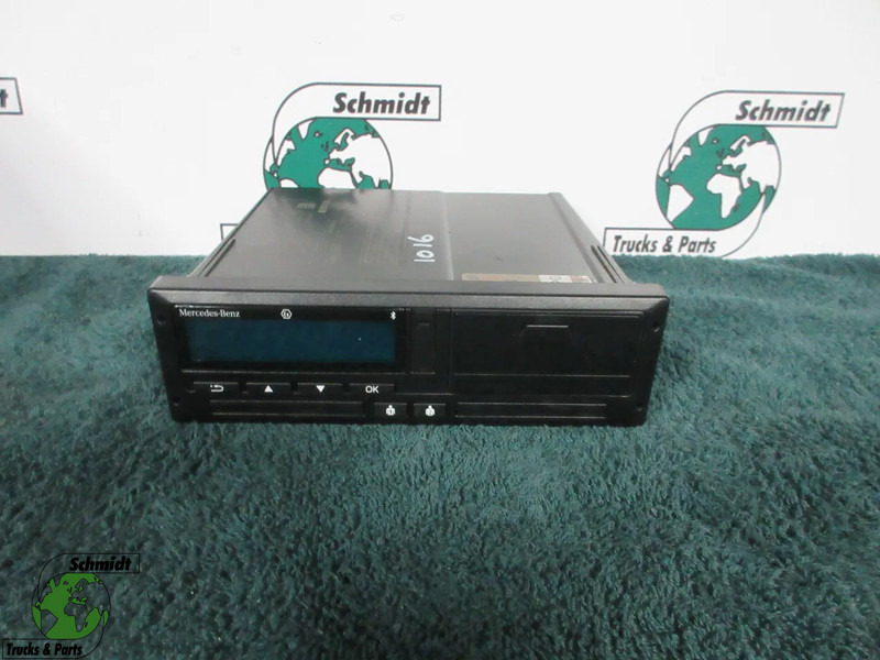 Mercedes-Benz A 003 446 13 33 TACHOGRAAF MERCEDES BENZ 1842 EURO 6 - Elektros sistema - Sunkvežimis: foto 1 Mercedes-Benz A 003 446 13 33 TACHOGRAAF MERCEDES BENZ 1842 EURO 6 - Elektros sistema - Sunkvežimis: foto 1