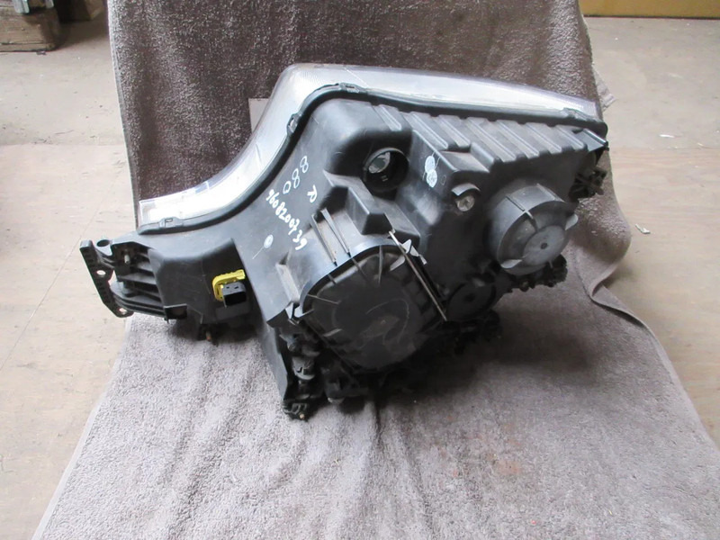 Mercedes-Benz A 960 820 07 39 KOPLAMP XENOS MERCEDES BENZ 1845 MP4 RECHTS EURO 6 - Priekinis žibintas - Sunkvežimis: foto 3 Mercedes-Benz A 960 820 07 39 KOPLAMP XENOS MERCEDES BENZ 1845 MP4 RECHTS EURO 6 - Priekinis žibintas - Sunkvežimis: foto 3