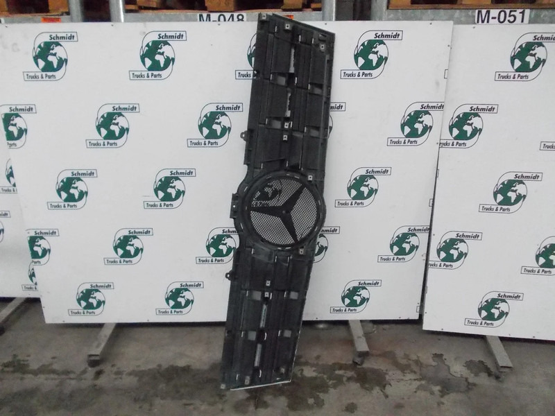 Mercedes-Benz ACTROS A 960 750 04 18 GRILLE EURO 6 - Grotelės - Sunkvežimis: foto 2 Mercedes-Benz ACTROS A 960 750 04 18 GRILLE EURO 6 - Grotelės - Sunkvežimis: foto 2