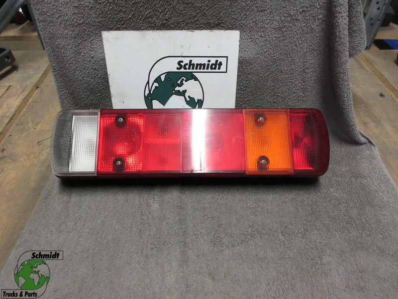Scania 1792389 ACHTERLAMP SCANIA R SERIE MODEL EURO 6 RECHTS - Galinis žibintas - Sunkvežimis: foto 1 Scania 1792389 ACHTERLAMP SCANIA R SERIE MODEL EURO 6 RECHTS - Galinis žibintas - Sunkvežimis: foto 1