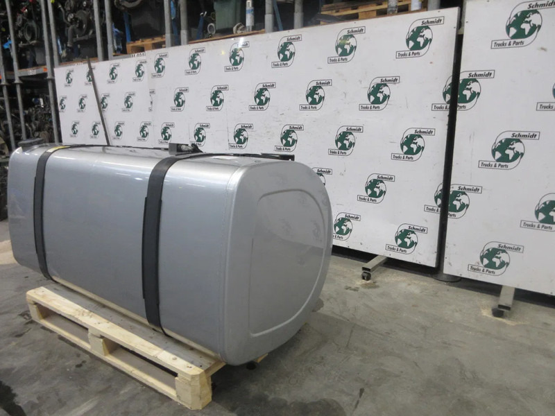 Volvo 2156455 DIESELTANK VOLVO FM 420 EURO 6 MODEL 2018 - Degalų bakas - Sunkvežimis: foto 3 Volvo 2156455 DIESELTANK VOLVO FM 420 EURO 6 MODEL 2018 - Degalų bakas - Sunkvežimis: foto 3