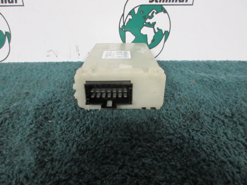 Volvo 22083041 REGELEENHEID VOLVO FH 460 AECU - Elektros sistema - Sunkvežimis: foto 2 Volvo 22083041 REGELEENHEID VOLVO FH 460 AECU - Elektros sistema - Sunkvežimis: foto 2
