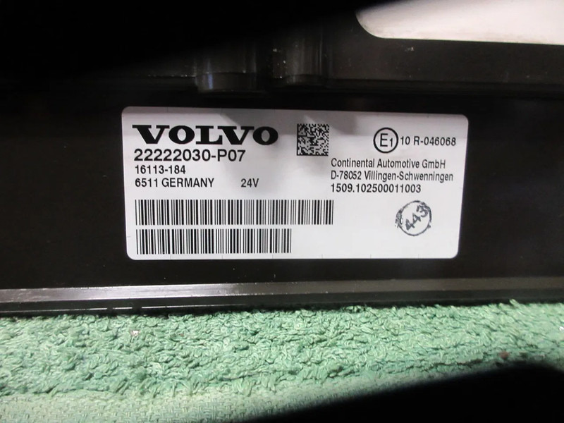 Volvo 22222030 INSTRUMENTENPANEEL VOLVO FH 500 EURO 6 MODEL 2021 - Prietaisų skydas - Sunkvežimis: foto 5 Volvo 22222030 INSTRUMENTENPANEEL VOLVO FH 500 EURO 6 MODEL 2021 - Prietaisų skydas - Sunkvežimis: foto 5