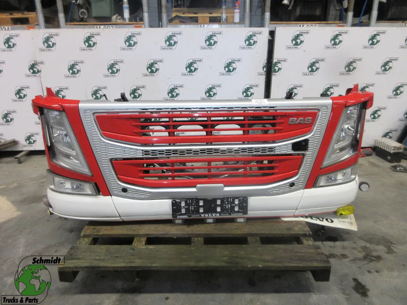 Volvo 22239219 // 22239217 // 84172098 COMPLETEN VOOR KOP VOLVO FM 420 EURO 6 - Bamperis - Sunkvežimis: foto 1 Volvo 22239219 // 22239217 // 84172098 COMPLETEN VOOR KOP VOLVO FM 420 EURO 6 - Bamperis - Sunkvežimis: foto 1