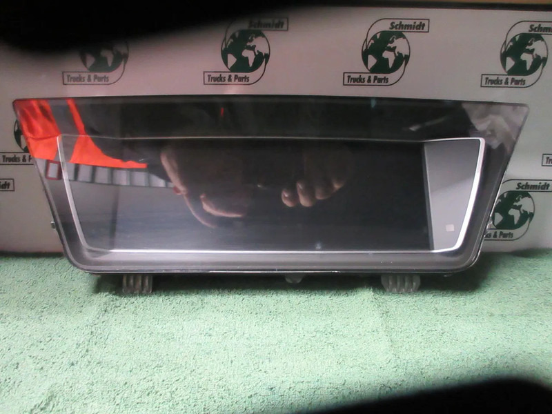 Volvo 23595812 INSTRUMENTENPANEEL VOLVO FM 330 EURO 6 MODEL 2023 - Prietaisų skydas - Sunkvežimis: foto 3 Volvo 23595812 INSTRUMENTENPANEEL VOLVO FM 330 EURO 6 MODEL 2023 - Prietaisų skydas - Sunkvežimis: foto 3
