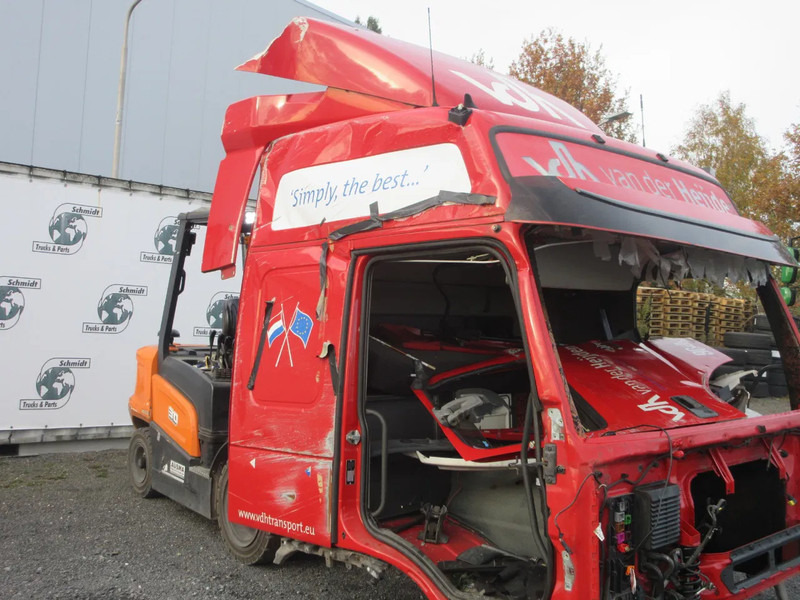 Volvo VOLVO FM 420 EURO 6 CABINE VOOR PART DONOR - Kabina ir interjeras - Sunkvežimis: foto 2 Volvo VOLVO FM 420 EURO 6 CABINE VOOR PART DONOR - Kabina ir interjeras - Sunkvežimis: foto 2