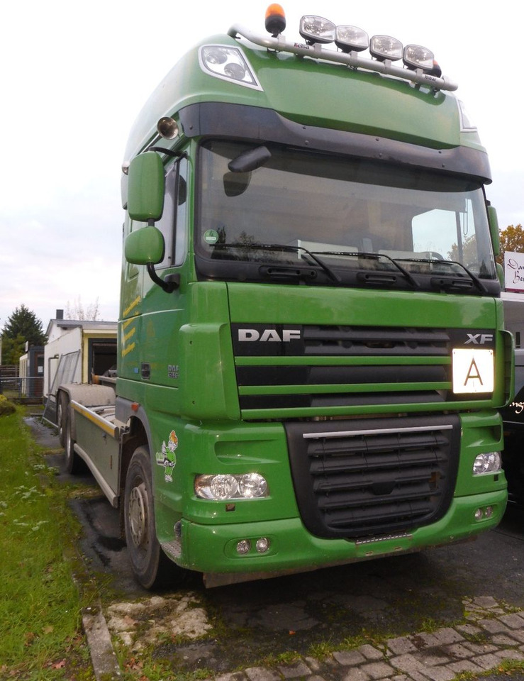 DAF XF 510 aus Werkverkehr 6 x 2 510PS Top-Zustan - Hook-lift sunkvežimis: foto 4 DAF XF 510 aus Werkverkehr 6 x 2 510PS Top-Zustan - Hook-lift sunkvežimis: foto 4