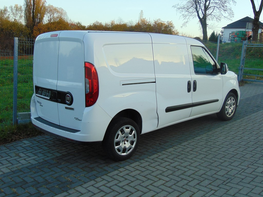 FIAT Doblo 1,6 MultiJet 105KM MAXI MAX - Mažas furgonas: foto 4 FIAT Doblo 1,6 MultiJet 105KM MAXI MAX - Mažas furgonas: foto 4