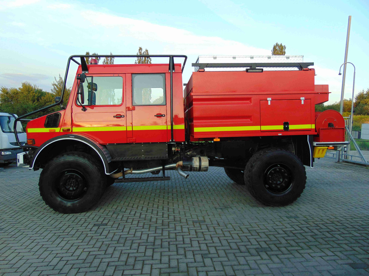 MERCEDES-BENZ Unimog U5000 4x4 DESAUTEL - 5000 WATER !!! - Gaisrinė mašina: foto 5 MERCEDES-BENZ Unimog U5000 4x4 DESAUTEL - 5000 WATER !!! - Gaisrinė mašina: foto 5