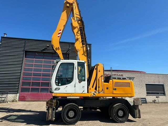 Liebherr A 904 C Litronic + Grab - Ekskavatorius su ilga strėle: foto 1 Liebherr A 904 C Litronic + Grab - Ekskavatorius su ilga strėle: foto 1