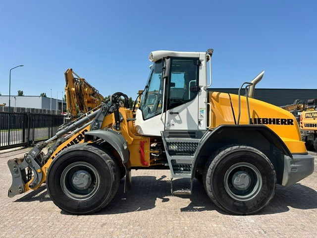 Liebherr L538 - Ratinis krautuvas: foto 1 Liebherr L538 - Ratinis krautuvas: foto 1