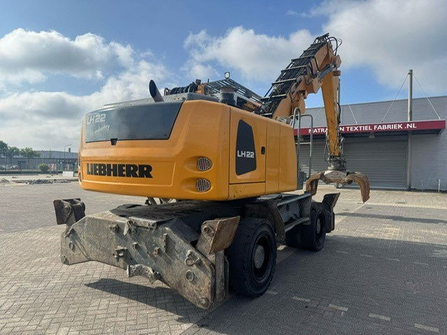 Liebherr LH22M Litronic Overslag grijper - Ekskavatorius su ilga strėle: foto 4 Liebherr LH22M Litronic Overslag grijper - Ekskavatorius su ilga strėle: foto 4
