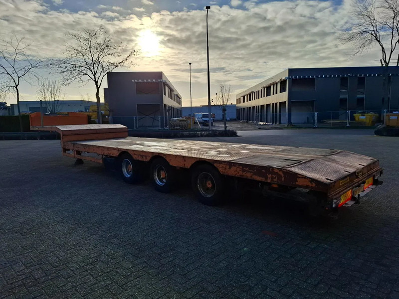 Broshuis 31N5 EU / SEMI TRAILER / 6.3M EXTENDABLE / SAF AXLES / 1XSTEERING AXLE / NL TRAILER / 1999 - Žemo profilio platforma puspriekabė: foto 5 Broshuis 31N5 EU / SEMI TRAILER / 6.3M EXTENDABLE / SAF AXLES / 1XSTEERING AXLE / NL TRAILER / 1999 - Žemo profilio platforma puspriekabė: foto 5