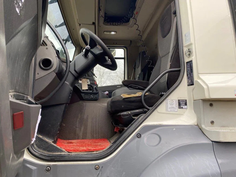 Sunkvežimis su kranu DAF CF410 / 8X4 / BIG AXLE / FULL-STEEL /2 SIDE TIPPER/ ONLY:363247 KM / AUTOMATIC / EURO-6 / 2014: foto 14 Sunkvežimis su kranu DAF CF410 / 8X4 / BIG AXLE / FULL-STEEL /2 SIDE TIPPER/ ONLY:363247 KM / AUTOMATIC / EURO-6 / 2014: foto 14