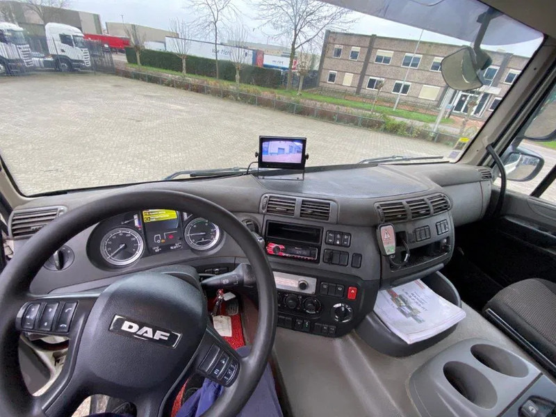 Sunkvežimis su kranu DAF CF410 / 8X4 / BIG AXLE / FULL-STEEL /2 SIDE TIPPER/ ONLY:363247 KM / AUTOMATIC / EURO-6 / 2014: foto 15 Sunkvežimis su kranu DAF CF410 / 8X4 / BIG AXLE / FULL-STEEL /2 SIDE TIPPER/ ONLY:363247 KM / AUTOMATIC / EURO-6 / 2014: foto 15