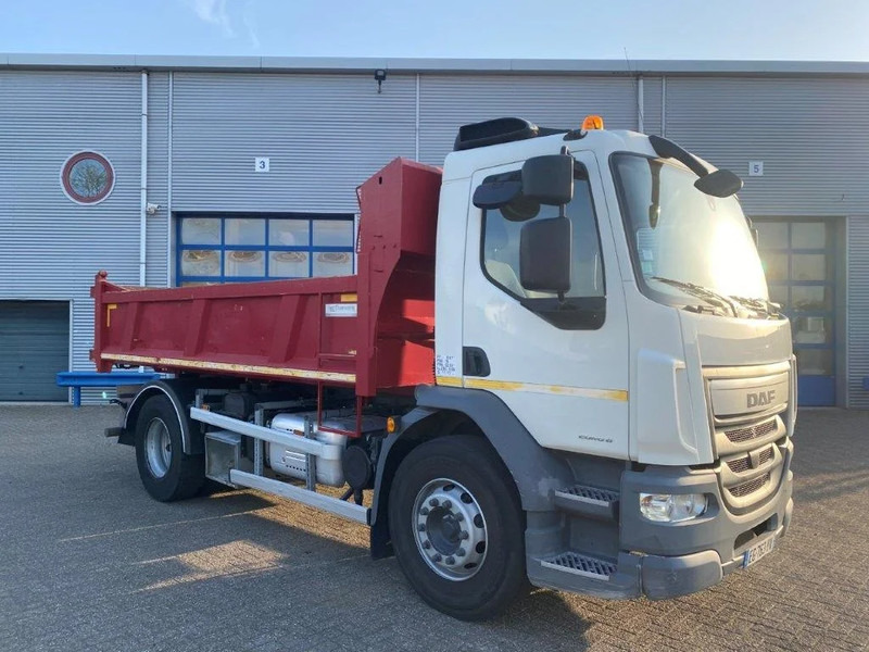 DAF LF310 / MAREL TIPPER / TUV:09-08-2024 / ONLY:145335 KM / MANUAL / EURO-6 / 2016 - Savivartis sunkvežimis: foto 4 DAF LF310 / MAREL TIPPER / TUV:09-08-2024 / ONLY:145335 KM / MANUAL / EURO-6 / 2016 - Savivartis sunkvežimis: foto 4