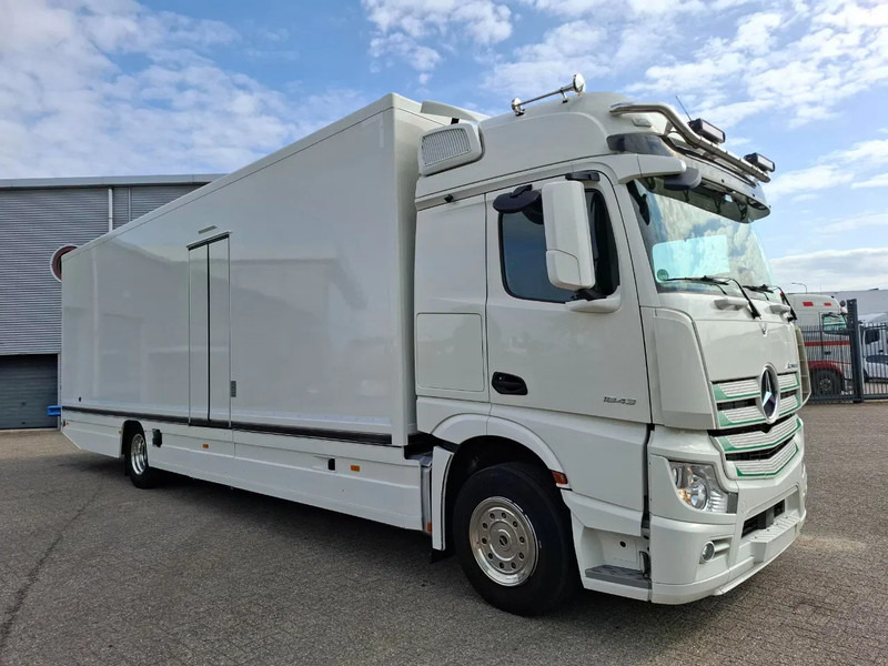 Mercedes-Benz Actros 1843 / GERMAN FLOWER TRUCK / 162021 KM / ISOLATED BOX / COOL & HEATED / NAVI / PLATFORM 1500 KG / TOP CONDITION / FULL-AI - Autoparduotuvė: foto 2 Mercedes-Benz Actros 1843 / GERMAN FLOWER TRUCK / 162021 KM / ISOLATED BOX / COOL & HEATED / NAVI / PLATFORM 1500 KG / TOP CONDITION / FULL-AI - Autoparduotuvė: foto 2