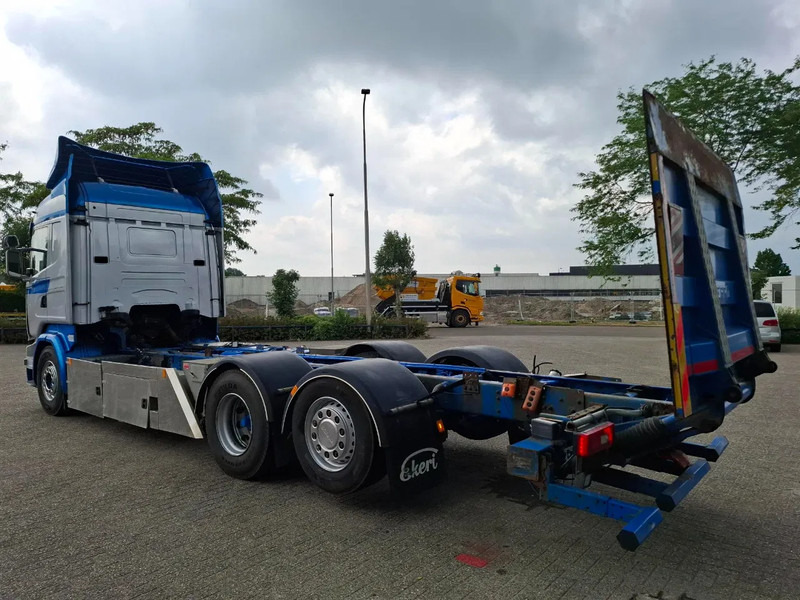 Scania R580 V8 / RETARDER / LIFT+LENKACHSE / FULL-AIR / PLATFORM 2000 KG / LEATHER / AIRCO / AUTOMATIC / EURO-6 / 2014 - Važiuoklės sunkvežimis: foto 3 Scania R580 V8 / RETARDER / LIFT+LENKACHSE / FULL-AIR / PLATFORM 2000 KG / LEATHER / AIRCO / AUTOMATIC / EURO-6 / 2014 - Važiuoklės sunkvežimis: foto 3