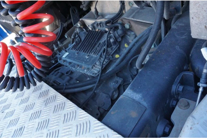 Vilkikas MAN TGX 18.400 / AUTOMATIC / DOUBLE TANK / ENGINE PROBLEMS / EURO-6 / 2016: foto 6