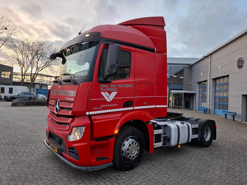 Mercedes-Benz Actros 1942 / NL TRUCK / TUV:25-08-2026 / ONLY:632483 KM / LWDS / CLEAN TRUCK / AUTOMATIC / EURO-6 / 2016 - Vilkikas: foto 1 Mercedes-Benz Actros 1942 / NL TRUCK / TUV:25-08-2026 / ONLY:632483 KM / LWDS / CLEAN TRUCK / AUTOMATIC / EURO-6 / 2016 - Vilkikas: foto 1