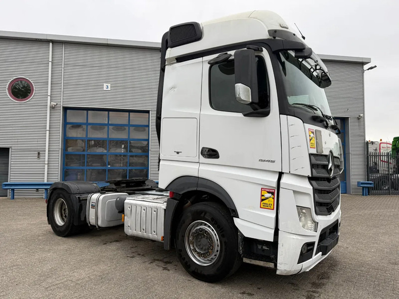 Mercedes-Benz Actros 1945 / HYDRAULICS / LWDS / AIRCO / SMART TACHO / 2XBED / FRIDGE / AUTOMATIC / EURO-6 / 2019 - Vilkikas: foto 2 Mercedes-Benz Actros 1945 / HYDRAULICS / LWDS / AIRCO / SMART TACHO / 2XBED / FRIDGE / AUTOMATIC / EURO-6 / 2019 - Vilkikas: foto 2