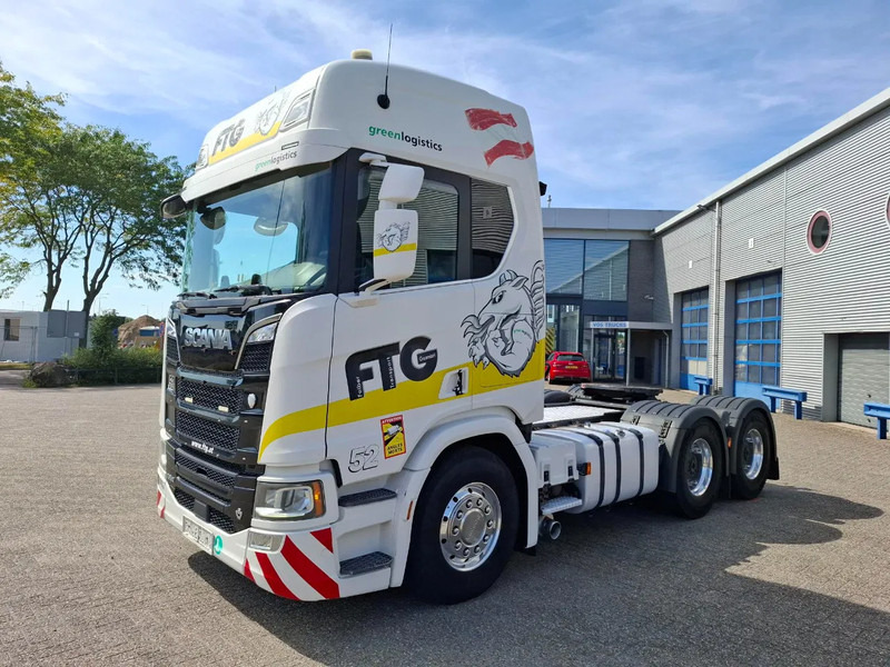 Scania NGS R650 V8 / 6X4 / RETARDER / 2X BIG AXLE / PARKCOOL / DOUBLE TANK / INLINER / FULL-AIR / ALCOA / LEATHER / NAVI / GEN2 V2 / EU - Vilkikas: foto 1 Scania NGS R650 V8 / 6X4 / RETARDER / 2X BIG AXLE / PARKCOOL / DOUBLE TANK / INLINER / FULL-AIR / ALCOA / LEATHER / NAVI / GEN2 V2 / EU - Vilkikas: foto 1