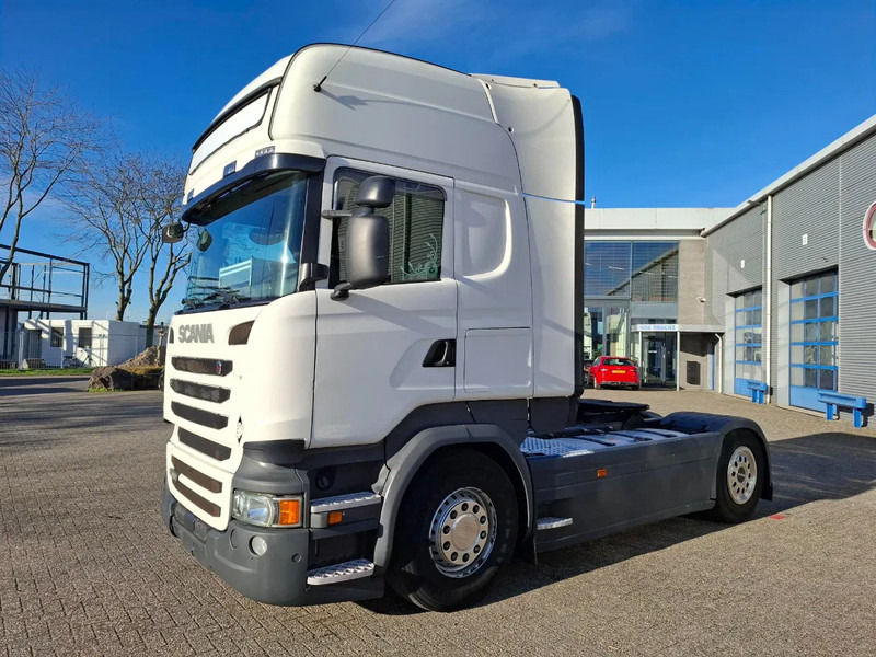 Scania R450 / GERMAN TRUCK / RETARDER / FULL-SPOILER / PARK AIRCO / LWDS / FRIDGE / AUTOMATIC / EURO-6 / 2017 - Vilkikas: foto 1 Scania R450 / GERMAN TRUCK / RETARDER / FULL-SPOILER / PARK AIRCO / LWDS / FRIDGE / AUTOMATIC / EURO-6 / 2017 - Vilkikas: foto 1