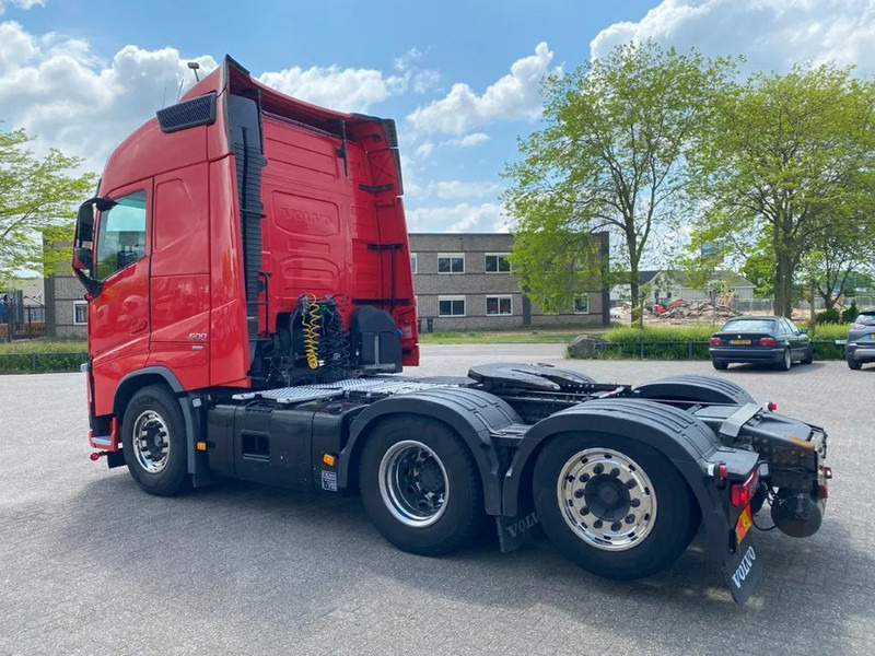 Volvo FH4-500 / VEB+ / 6X2 / ACC / FRIDGE / AUTOMATIC / EURO-6 / 2018 - Vilkikas: foto 3 Volvo FH4-500 / VEB+ / 6X2 / ACC / FRIDGE / AUTOMATIC / EURO-6 / 2018 - Vilkikas: foto 3
