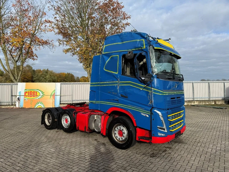 Volvo FH5-460 / ENGINE RUNING / HYDRAULICS / I-SAVE / VEB+ / ONLY:446560 KM / DOUBLE TANK / LWDS / EURO-6 / 2021 - Vilkikas: foto 2 Volvo FH5-460 / ENGINE RUNING / HYDRAULICS / I-SAVE / VEB+ / ONLY:446560 KM / DOUBLE TANK / LWDS / EURO-6 / 2021 - Vilkikas: foto 2