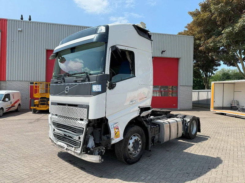 Volvo FH5-500 / ENGINE RUNNING / TURBO COMPOUND / ONLY:434243 KM / VEB+ / PARKCOOL / DOUBLE TANK / EURO-6 / 2021 - Vilkikas: foto 1 Volvo FH5-500 / ENGINE RUNNING / TURBO COMPOUND / ONLY:434243 KM / VEB+ / PARKCOOL / DOUBLE TANK / EURO-6 / 2021 - Vilkikas: foto 1