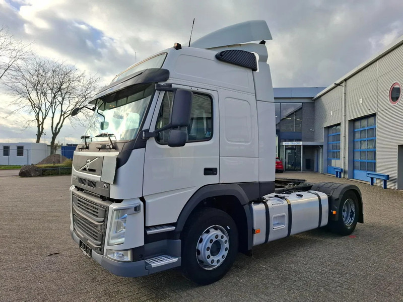 Volvo FM11-450 / VEB / ADR / ONLY:672915 KM / LWDS / AIRCO / AUTOMATIC / EURO-6 / 2018 - Vilkikas: foto 1 Volvo FM11-450 / VEB / ADR / ONLY:672915 KM / LWDS / AIRCO / AUTOMATIC / EURO-6 / 2018 - Vilkikas: foto 1