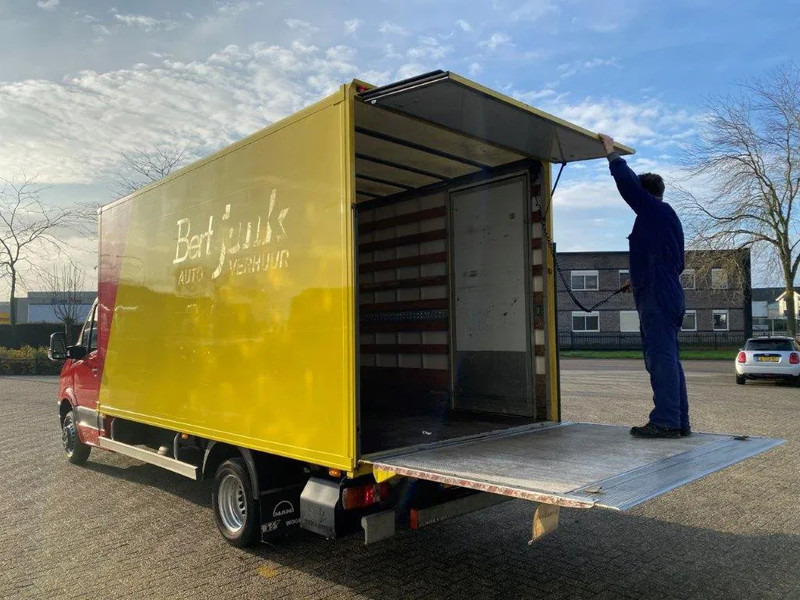 Volkswagen Crafter / NL VAN / PLATFORM / DOUBLE AIR REAR / TEMPOMAAT / AIRCO / ONLY:228596 KM / MANUAL / EURO- / 2015 - Krovininis mikroautobusas: foto 4 Volkswagen Crafter / NL VAN / PLATFORM / DOUBLE AIR REAR / TEMPOMAAT / AIRCO / ONLY:228596 KM / MANUAL / EURO- / 2015 - Krovininis mikroautobusas: foto 4