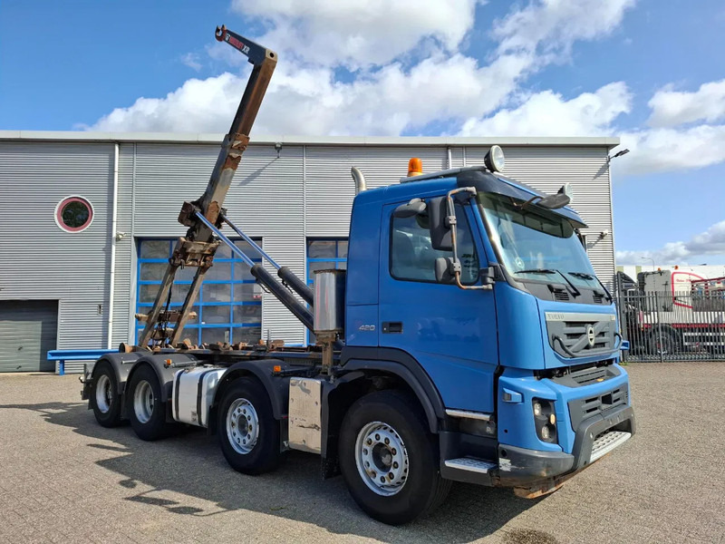 Volvo FMX 13-420 / 8X2 / HIAB 24 TON HOOK / VEB+ / ONLY:387622KM / AIRCO / AUTOMATIC / EURO-5 / 2011 - Hook-lift sunkvežimis: foto 5 Volvo FMX 13-420 / 8X2 / HIAB 24 TON HOOK / VEB+ / ONLY:387622KM / AIRCO / AUTOMATIC / EURO-5 / 2011 - Hook-lift sunkvežimis: foto 5