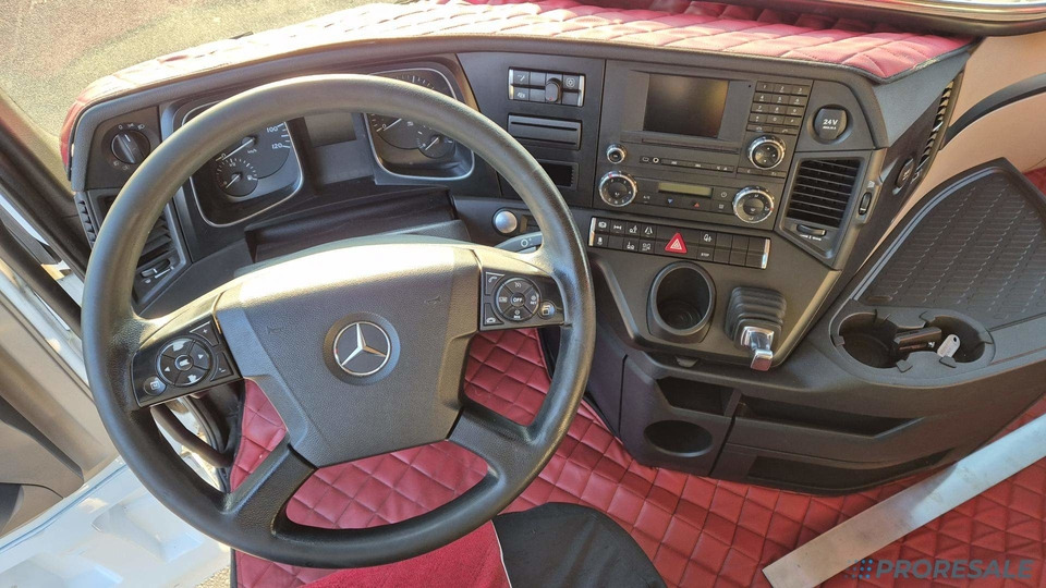 MERCEDES-BENZ ACTROS 2546 L 6X2 EURO 6 - pro přepravu BDF - Konteineris-vežimus/ Sukeisti kūną sunkvežimis: foto 4 MERCEDES-BENZ ACTROS 2546 L 6X2 EURO 6 - pro přepravu BDF - Konteineris-vežimus/ Sukeisti kūną sunkvežimis: foto 4