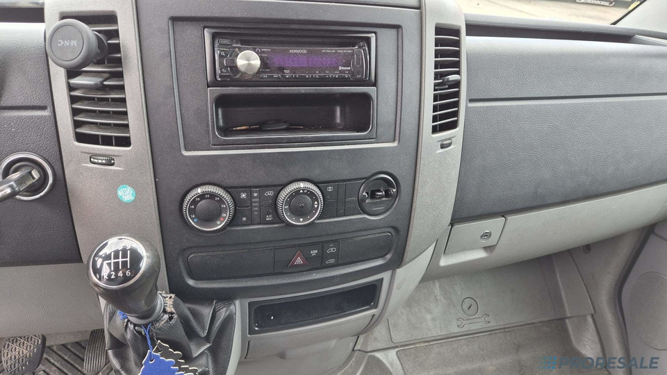 Furgonas su krovinių dėže VOLKSWAGEN CRAFTER 2,0 TDi 100 kW skříňový: foto 6 Furgonas su krovinių dėže VOLKSWAGEN CRAFTER 2,0 TDi 100 kW skříňový: foto 6