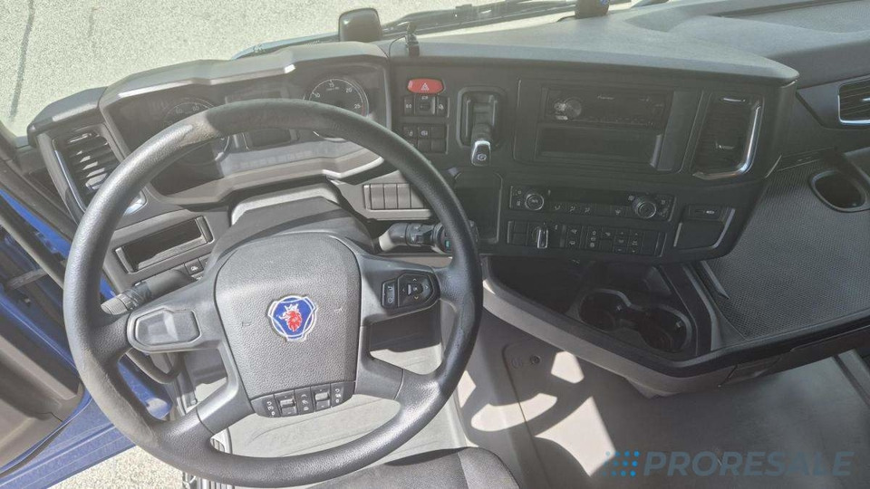 SCANIA R450 N323 LOW DECK EURO 6 - Vilkikas: foto 4 SCANIA R450 N323 LOW DECK EURO 6 - Vilkikas: foto 4