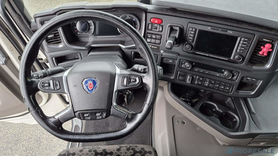 SCANIA R450 N323 NGS TOP LINE EURO 6 - Vilkikas: foto 4 SCANIA R450 N323 NGS TOP LINE EURO 6 - Vilkikas: foto 4