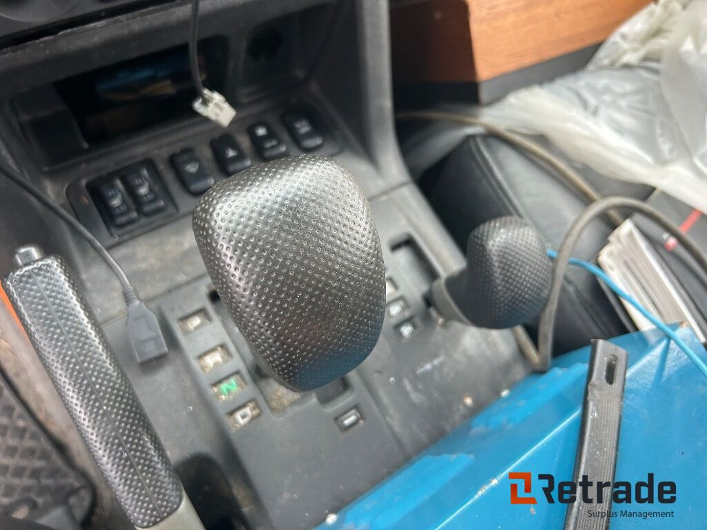 2000 Personbil MITSUBISHI PAJERO GLS 8 (Rep objekt) - Lengvasis automobilis: foto 5 2000 Personbil MITSUBISHI PAJERO GLS 8 (Rep objekt) - Lengvasis automobilis: foto 5