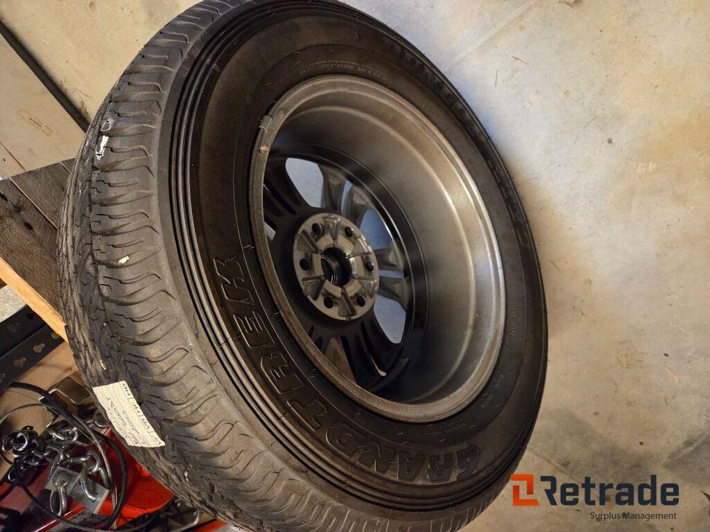 4 stk ubrukte felger og dekk som passer Mitsubishi L200 2022 mod - Statybinė įranga: foto 4 4 stk ubrukte felger og dekk som passer Mitsubishi L200 2022 mod - Statybinė įranga: foto 4