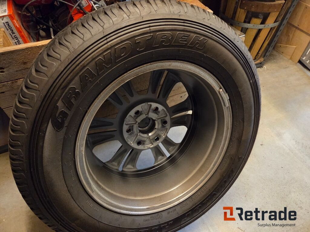 4 stk ubrukte felger og dekk som passer Mitsubishi L200 2022 mod - Statybinė įranga: foto 5 4 stk ubrukte felger og dekk som passer Mitsubishi L200 2022 mod - Statybinė įranga: foto 5