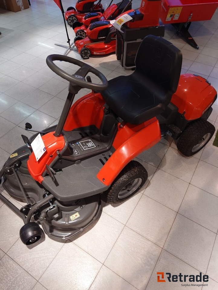 Eldriven gräsklippare Husqvarna R 112 IC RIDER - Vejapjovė: foto 3 Eldriven gräsklippare Husqvarna R 112 IC RIDER - Vejapjovė: foto 3