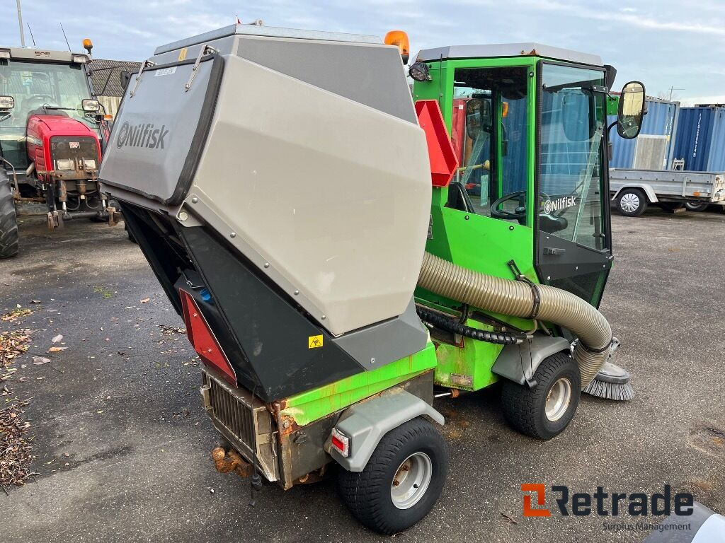 Redskabsbærer Nilfisk FH3 med maskinsæt. - Komunalinė/ Specializuota technika: foto 5 Redskabsbærer Nilfisk FH3 med maskinsæt. - Komunalinė/ Specializuota technika: foto 5
