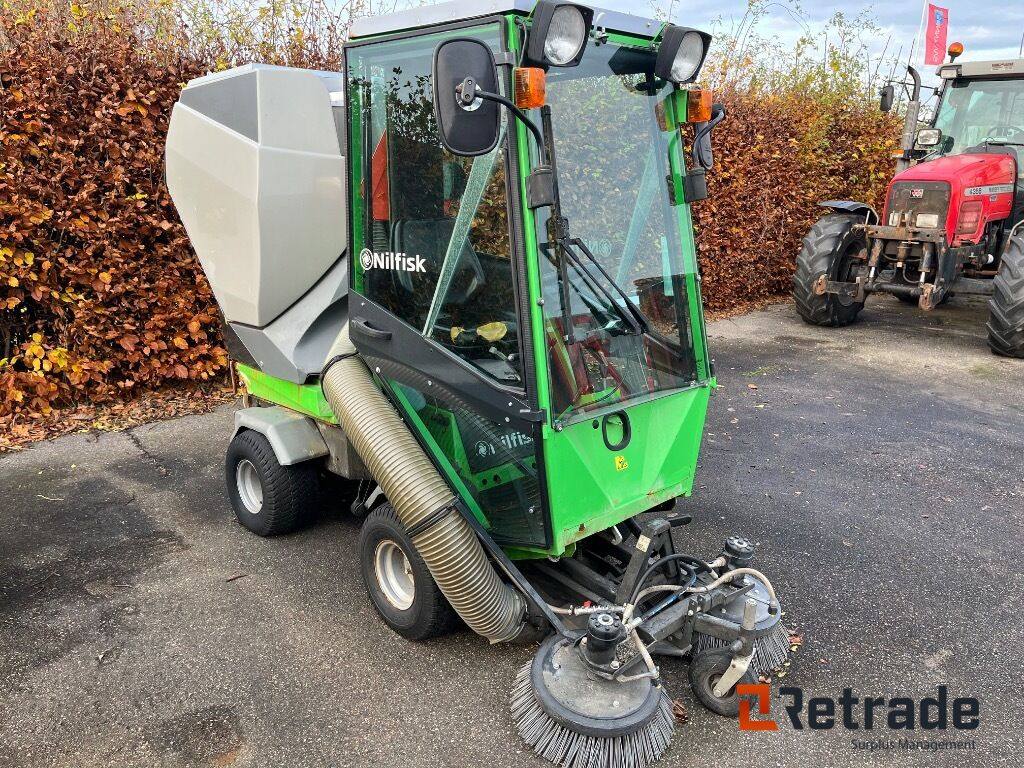 Redskabsbærer Nilfisk FH3 med maskinsæt. - Komunalinė/ Specializuota technika: foto 3 Redskabsbærer Nilfisk FH3 med maskinsæt. - Komunalinė/ Specializuota technika: foto 3