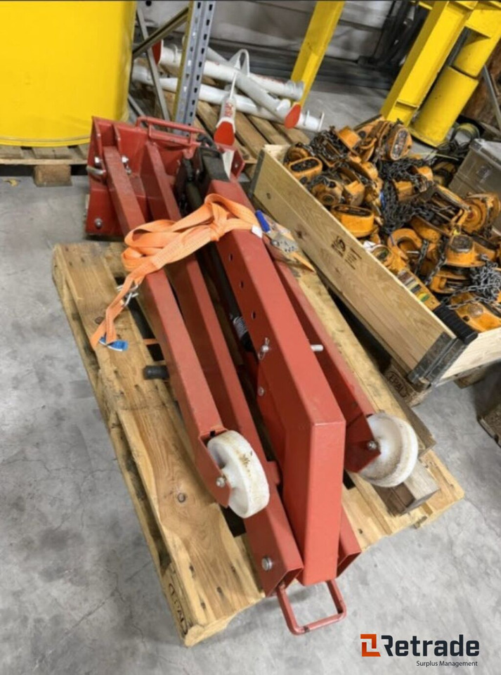 Manuell Vekstedskran - Sandėliavimo technika: foto 1 Manuell Vekstedskran - Sandėliavimo technika: foto 1