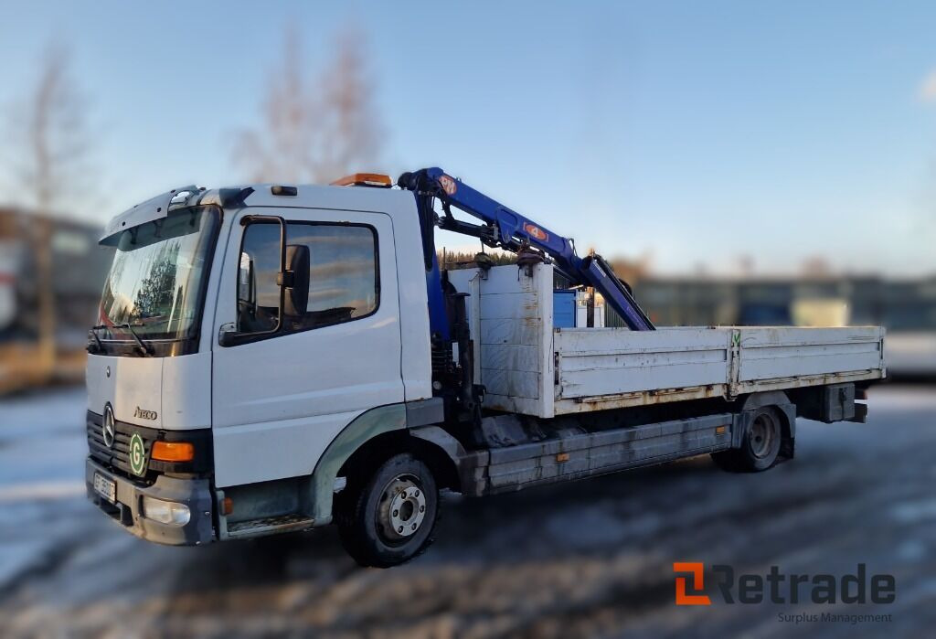 Mercedes-Benz Atego 818L med 6 meter plan og kran - Platforminis/ Bortinis sunkvežimis, Sunkvežimis su kranu: foto 1 Mercedes-Benz Atego 818L med 6 meter plan og kran - Platforminis/ Bortinis sunkvežimis, Sunkvežimis su kranu: foto 1