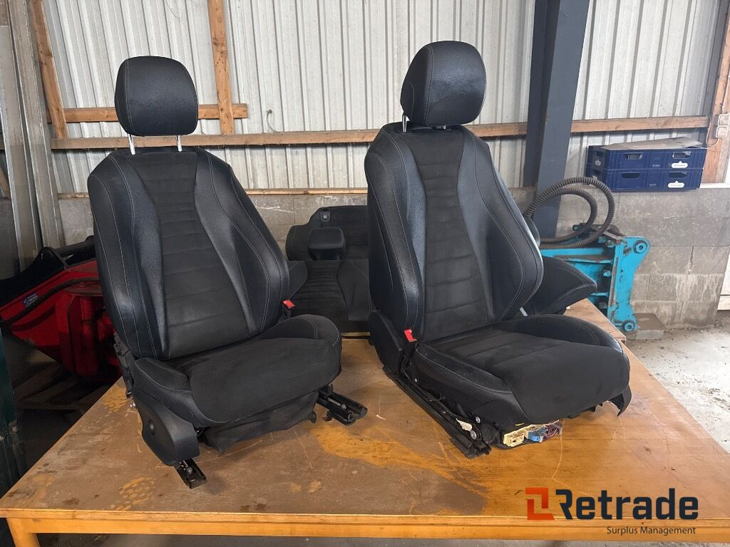 Mercedes Benz Dellæder - Lengvasis automobilis: foto 2 Mercedes Benz Dellæder - Lengvasis automobilis: foto 2