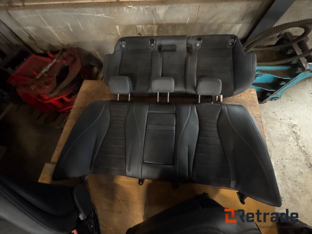 Mercedes Benz Dellæder - Lengvasis automobilis: foto 4 Mercedes Benz Dellæder - Lengvasis automobilis: foto 4