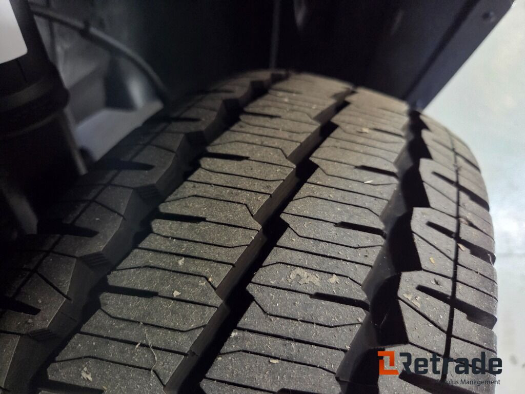 Nya hjul Mercedes Benz Sprinter - Lengvasis automobilis: foto 4 Nya hjul Mercedes Benz Sprinter - Lengvasis automobilis: foto 4