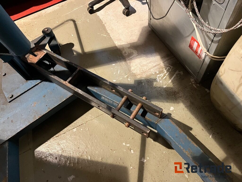 Værkstedsudstyr AC Motorkran W 25 - Pramoninė įranga: foto 4 Værkstedsudstyr AC Motorkran W 25 - Pramoninė įranga: foto 4