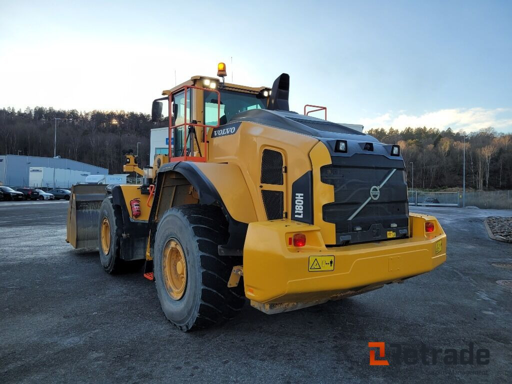Hjullastare Volvo L 180H med skopa - Statybinė technika: foto 4 Hjullastare Volvo L 180H med skopa - Statybinė technika: foto 4